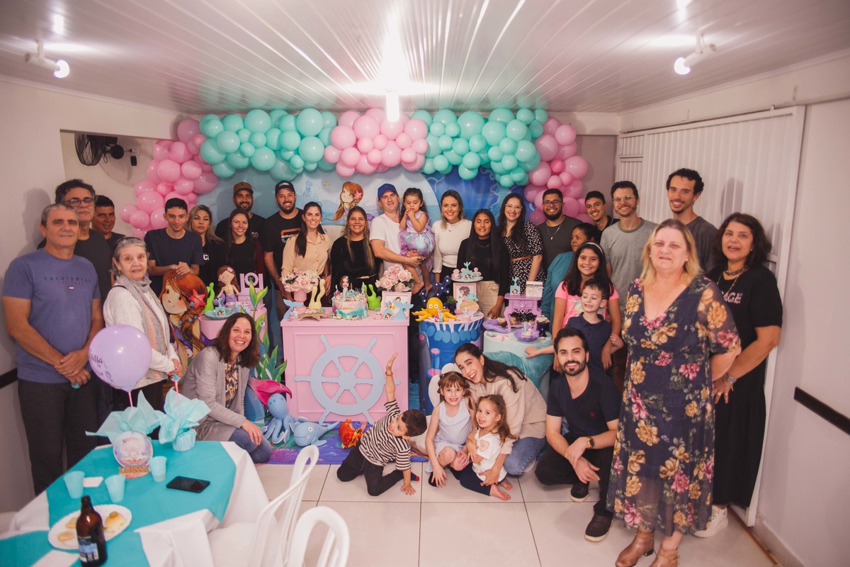 Fotografa familia Curitiba - aniversário sereias 3 anos menina
