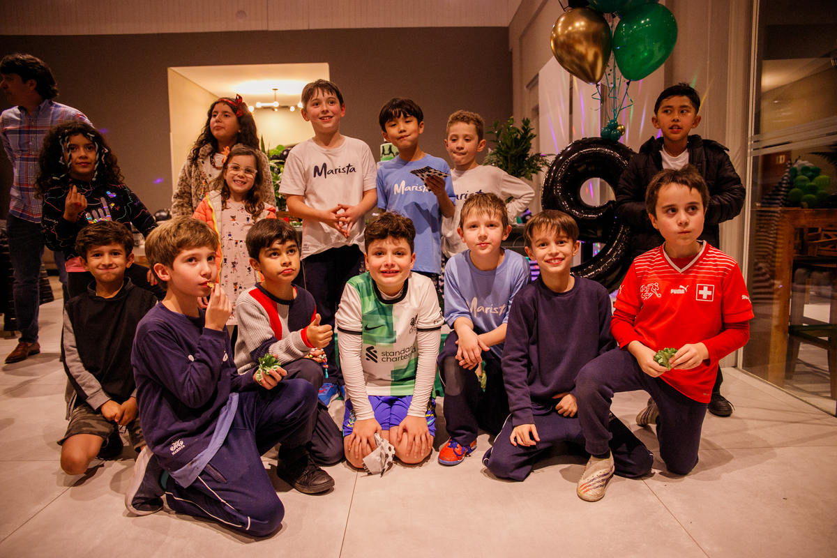 Fotografa familia Curitiba - aniversario festa. do pijama futebol 