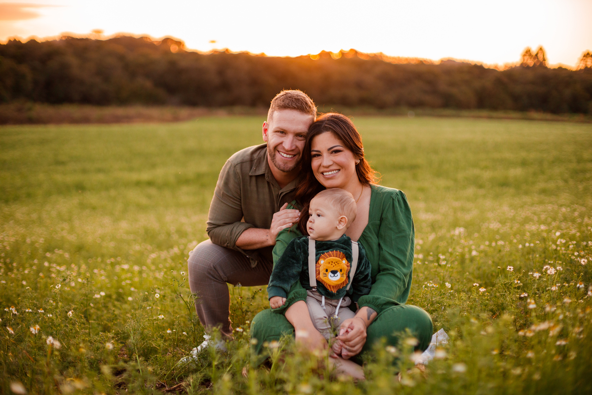 Fotografa familia Curitiba - ensaio externo bebe camomila Mandirituba