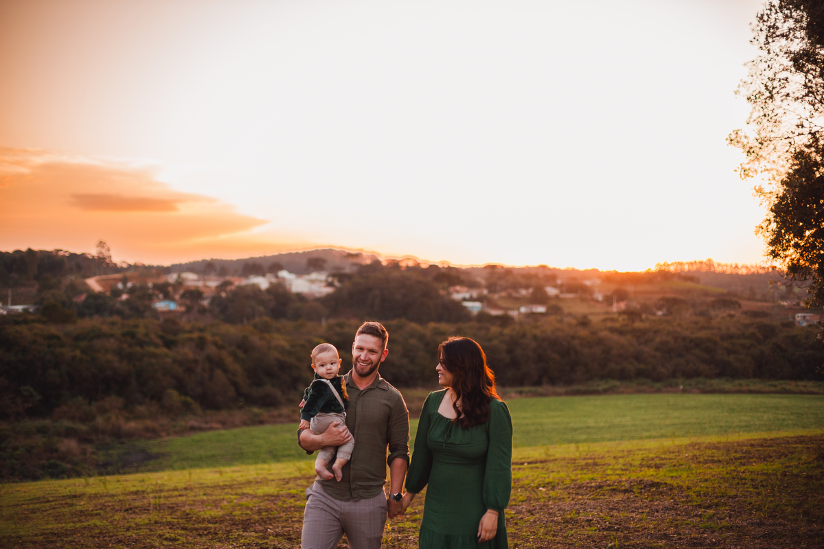Fotografa familia Curitiba - ensaio externo bebe camomila Mandirituba