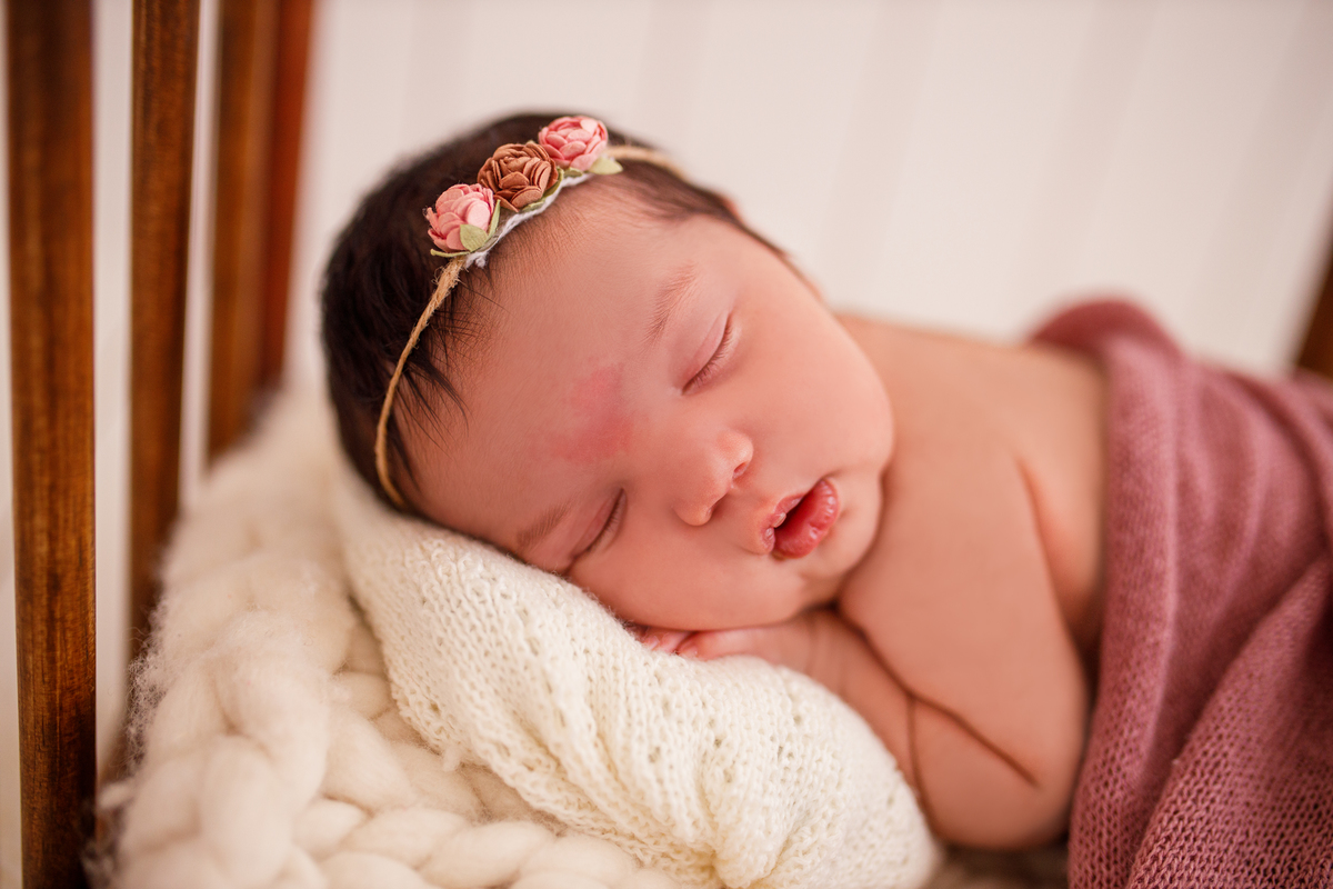 Fotografa familia Curitiba - Newborn menina palhaço e violão estúdio