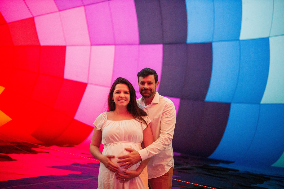 Fotografa familia Curitiba - Praia Grande SC gestante balões externo
