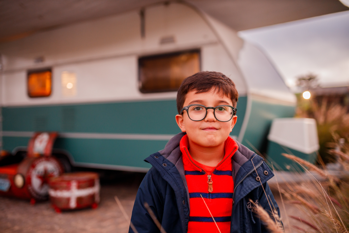 Fotografa familia Curitiba - ensaio externo camping fogueira Witmarsun