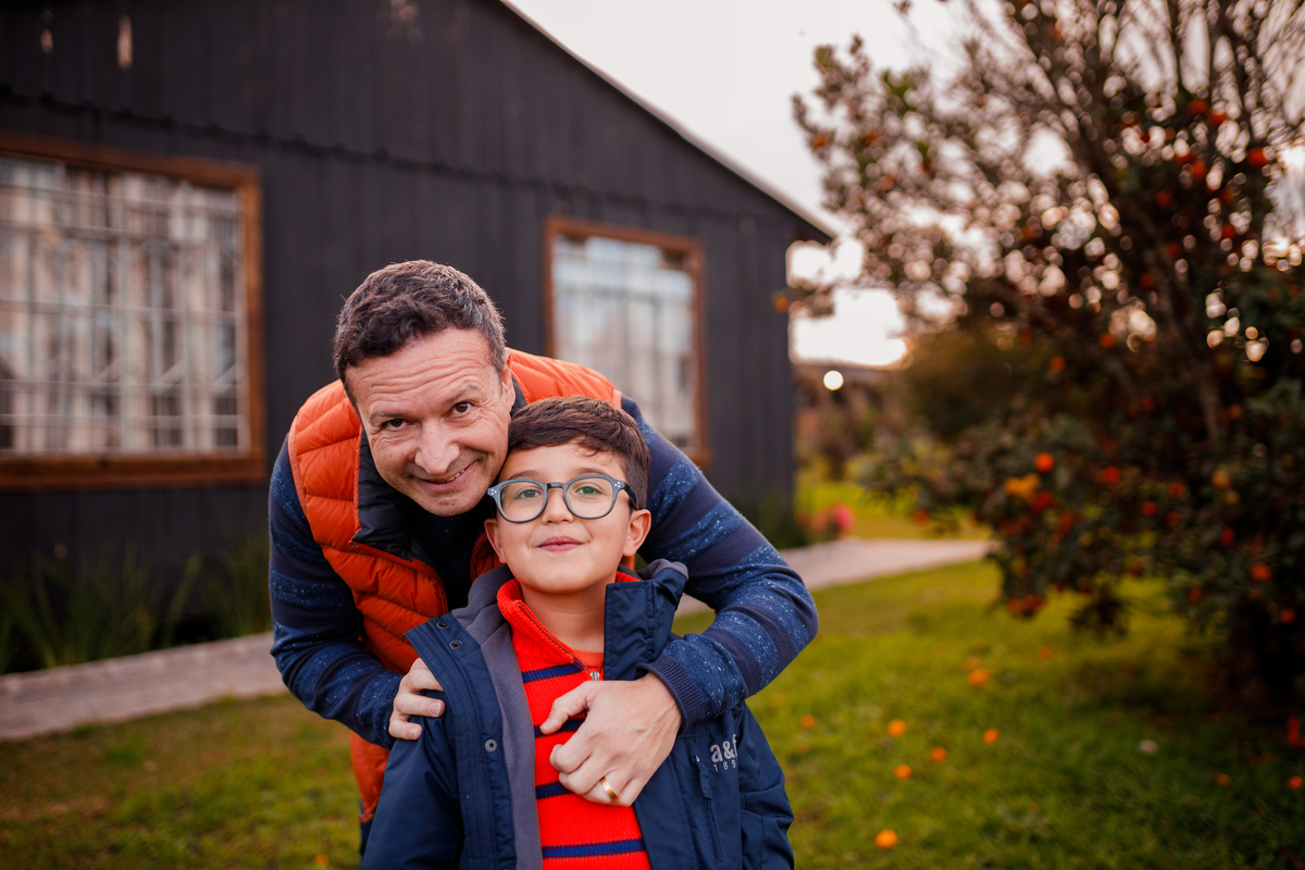 Fotografa familia Curitiba - ensaio externo camping fogueira Witmarsun