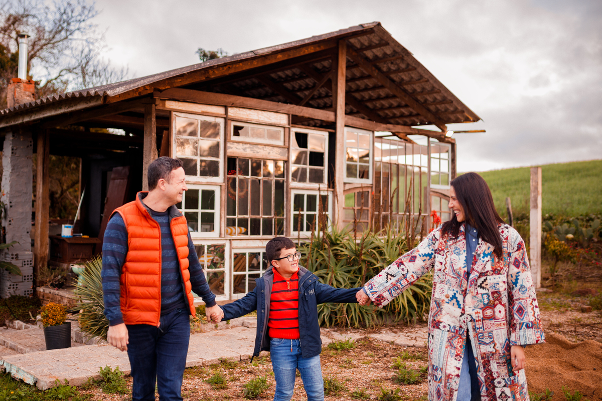 Fotografa familia Curitiba - ensaio externo camping fogueira Witmarsun