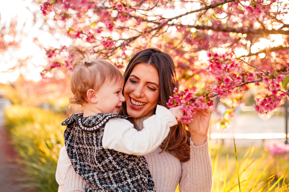 Fotografa familia Curitiba - ensaio externo cerejeiras bebê 