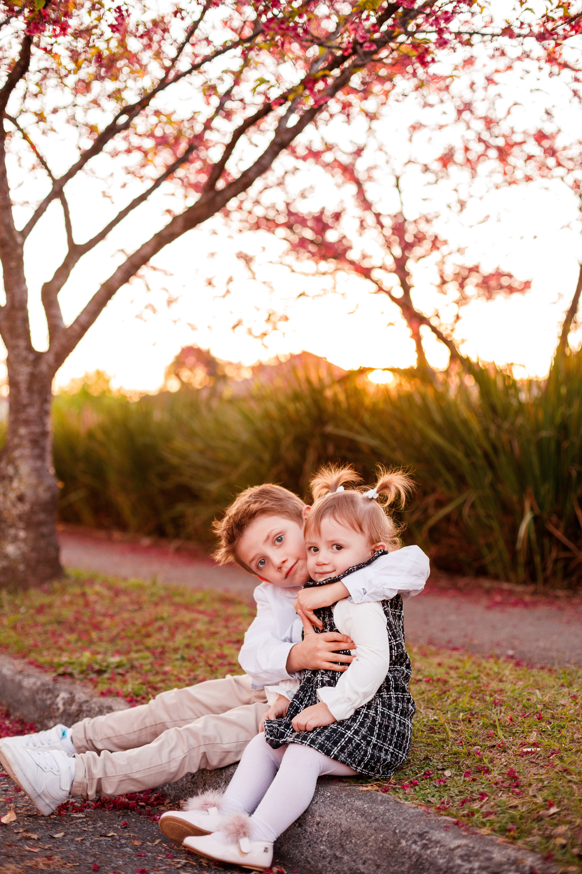 Fotografa familia Curitiba - ensaio externo cerejeiras bebê 