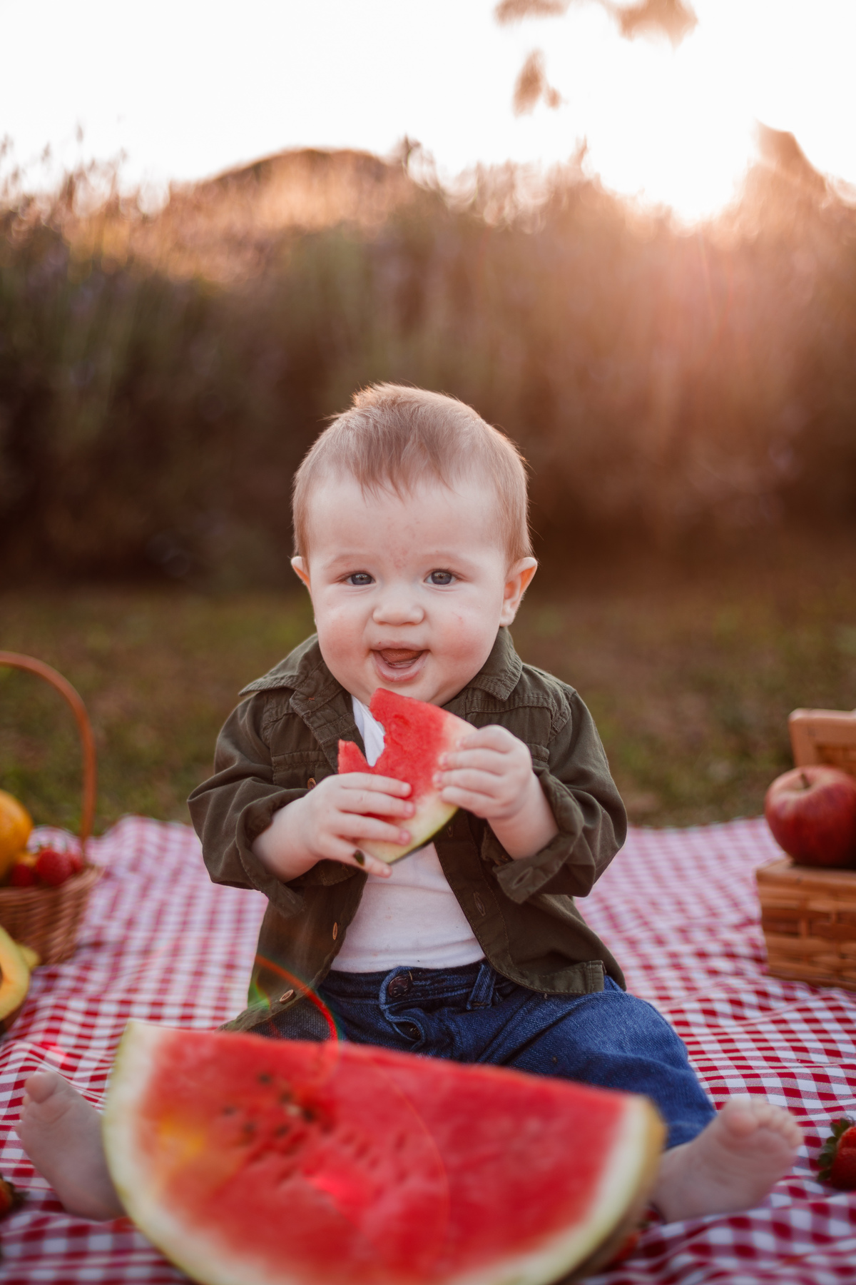 Fotografa familia Curitiba - picnic bebes lavatório por do sol