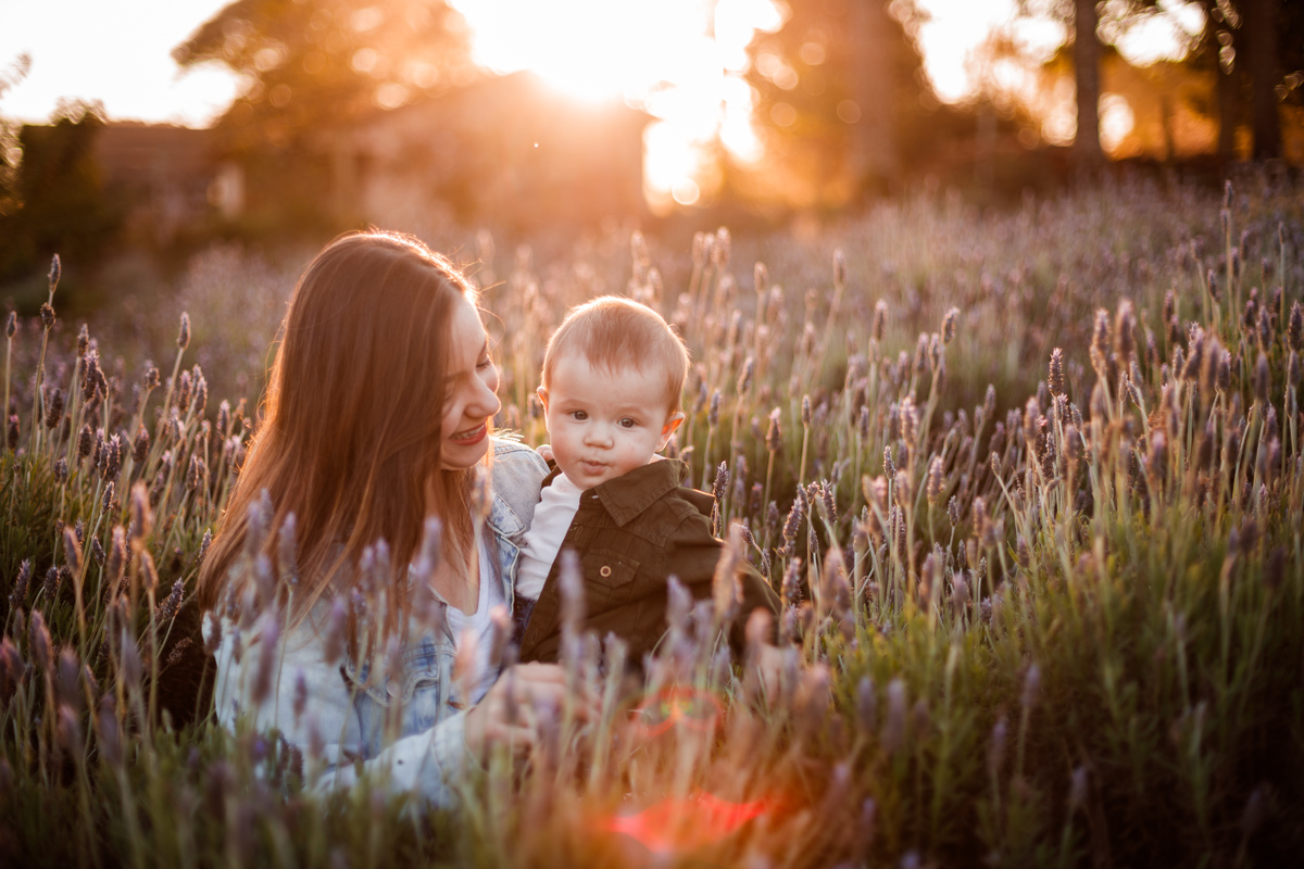 Fotografa familia Curitiba - picnic bebes lavatório por do sol