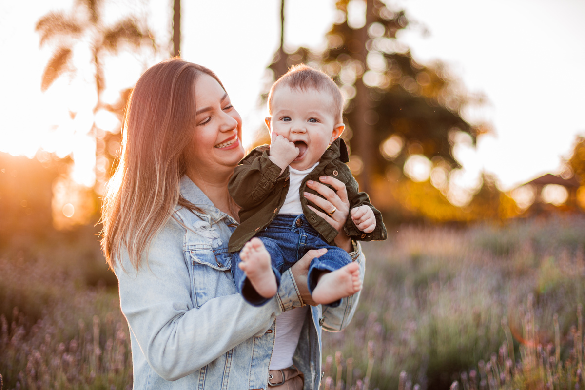 Fotografa familia Curitiba - picnic bebes lavatório por do sol