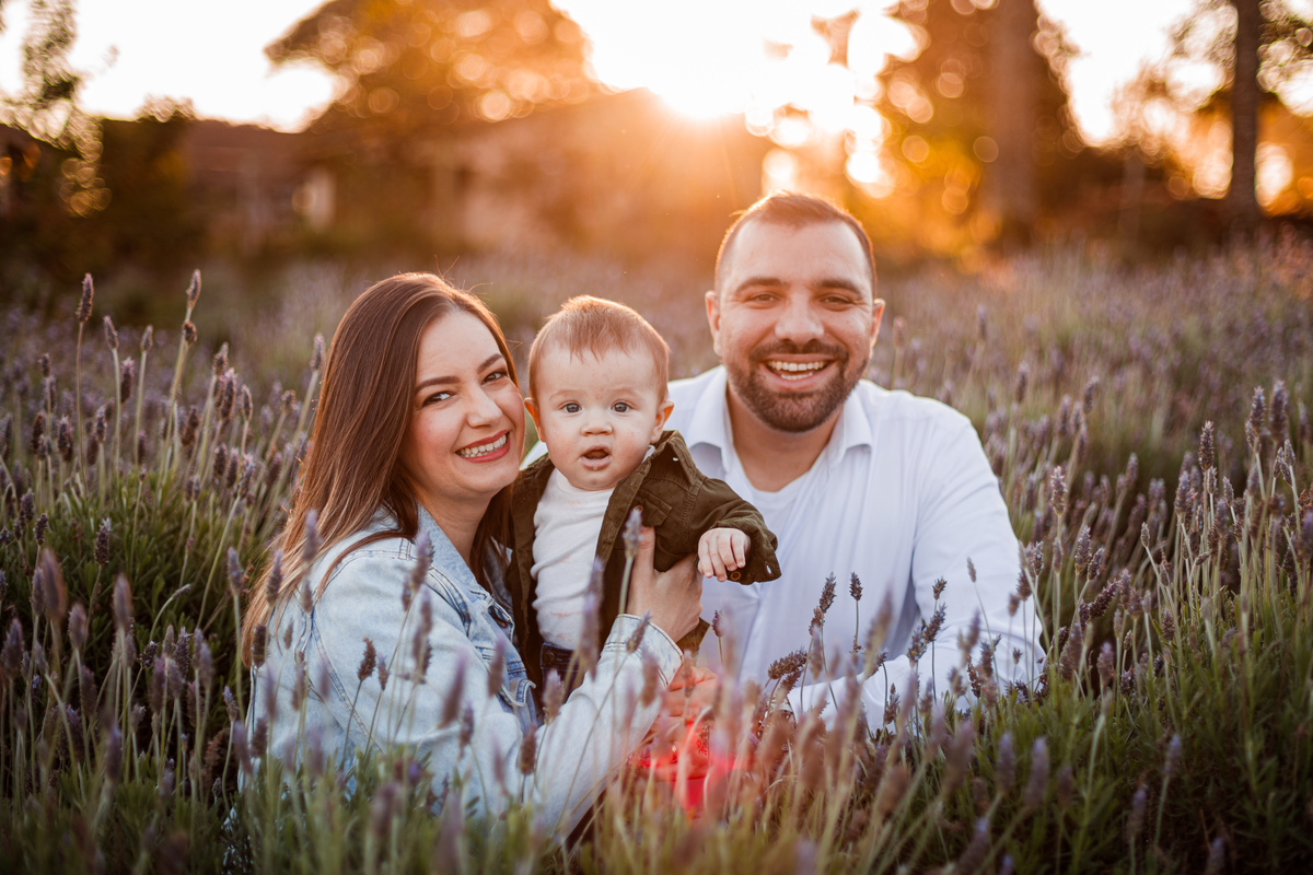 Fotografa familia Curitiba - picnic bebes lavatório por do sol