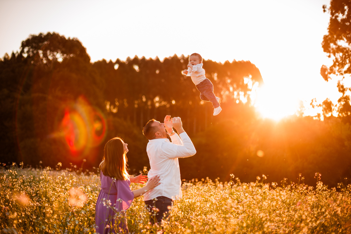Fotografa familia Curitiba - picnic bebes lavatório por do sol