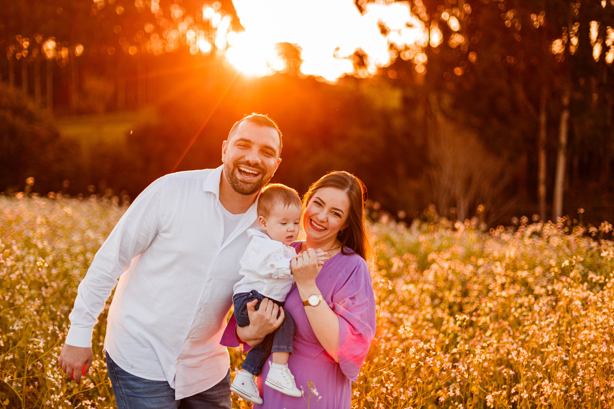 Fotografa familia Curitiba - picnic bebes lavatório por do sol