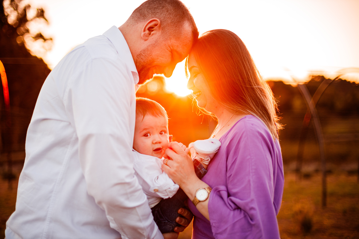 Fotografa familia Curitiba - picnic bebes lavatório por do sol