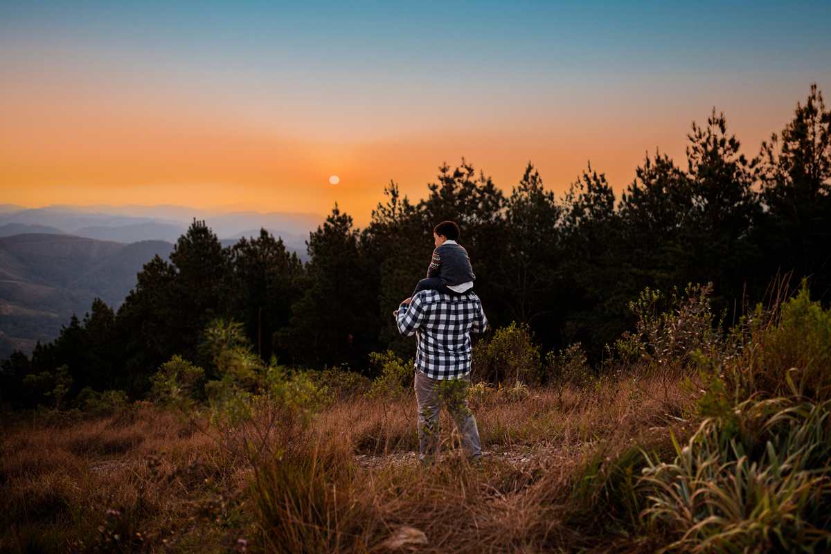 Fotografa familia Curitiba - Ensaio externo morro três barras cachoeira