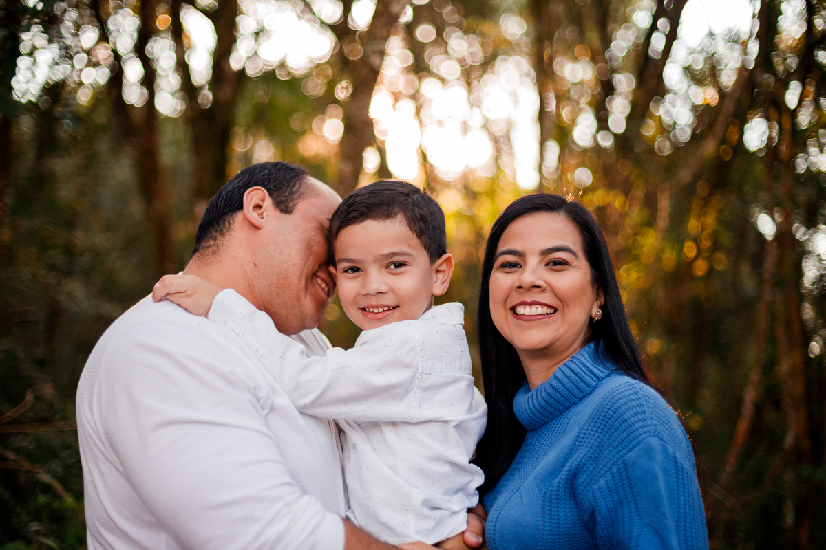 Fotografa familia Curitiba - Ensaio externo morro três barras cachoeira