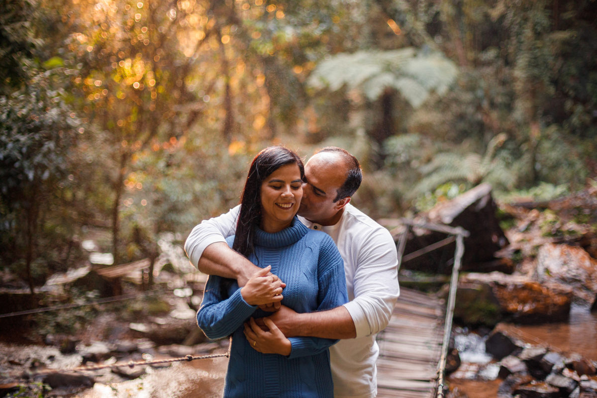 Fotografa familia Curitiba - Ensaio externo morro três barras cachoeira