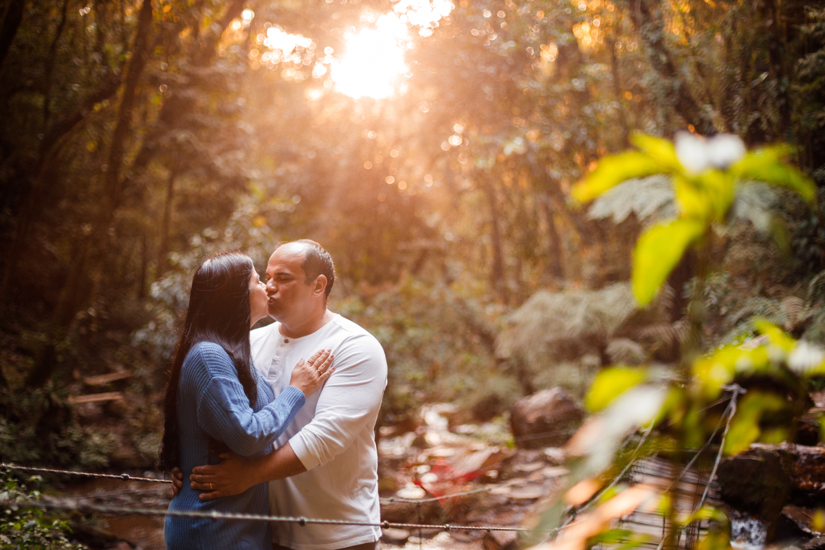 Fotografa familia Curitiba - Ensaio externo morro três barras cachoeira