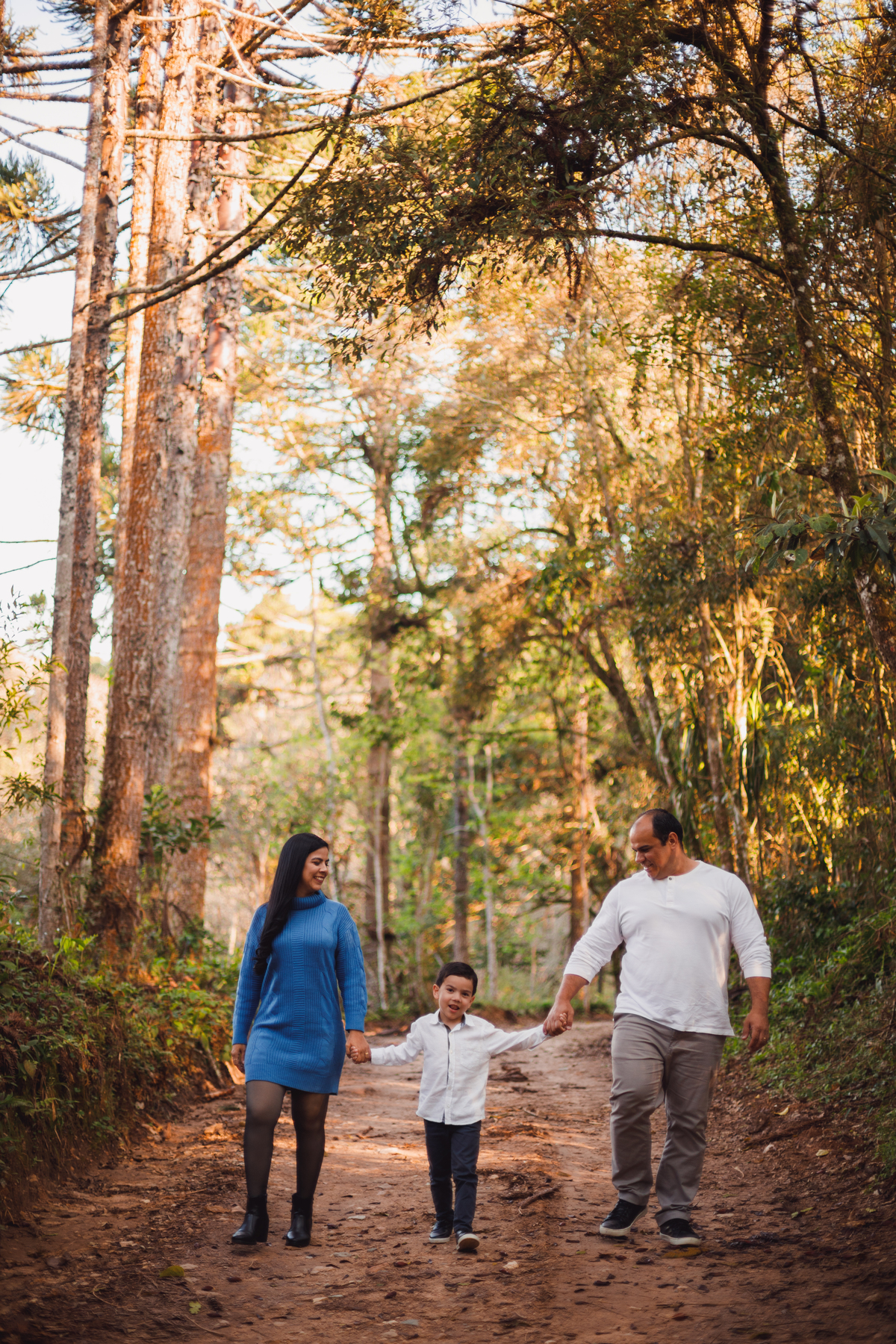 Fotografa familia Curitiba - Ensaio externo morro três barras cachoeira