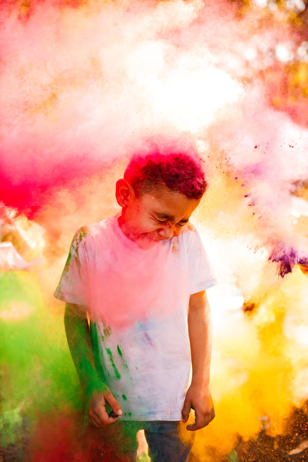 Fotografa familia Curitiba - externo com cores pó colorido California donuts