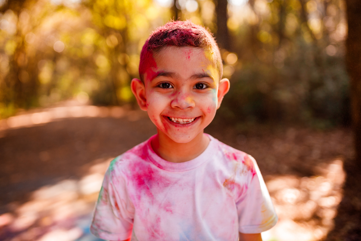 Fotografa familia Curitiba - externo com cores pó colorido California donuts