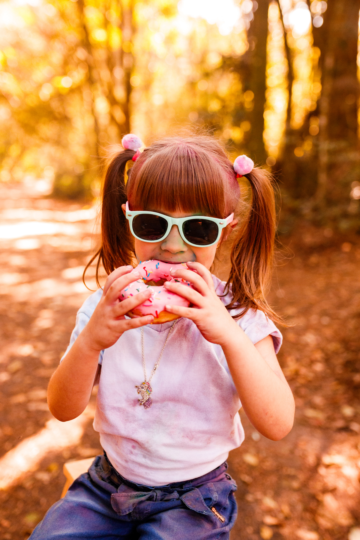 Fotografa familia Curitiba - externo com cores pó colorido California donuts