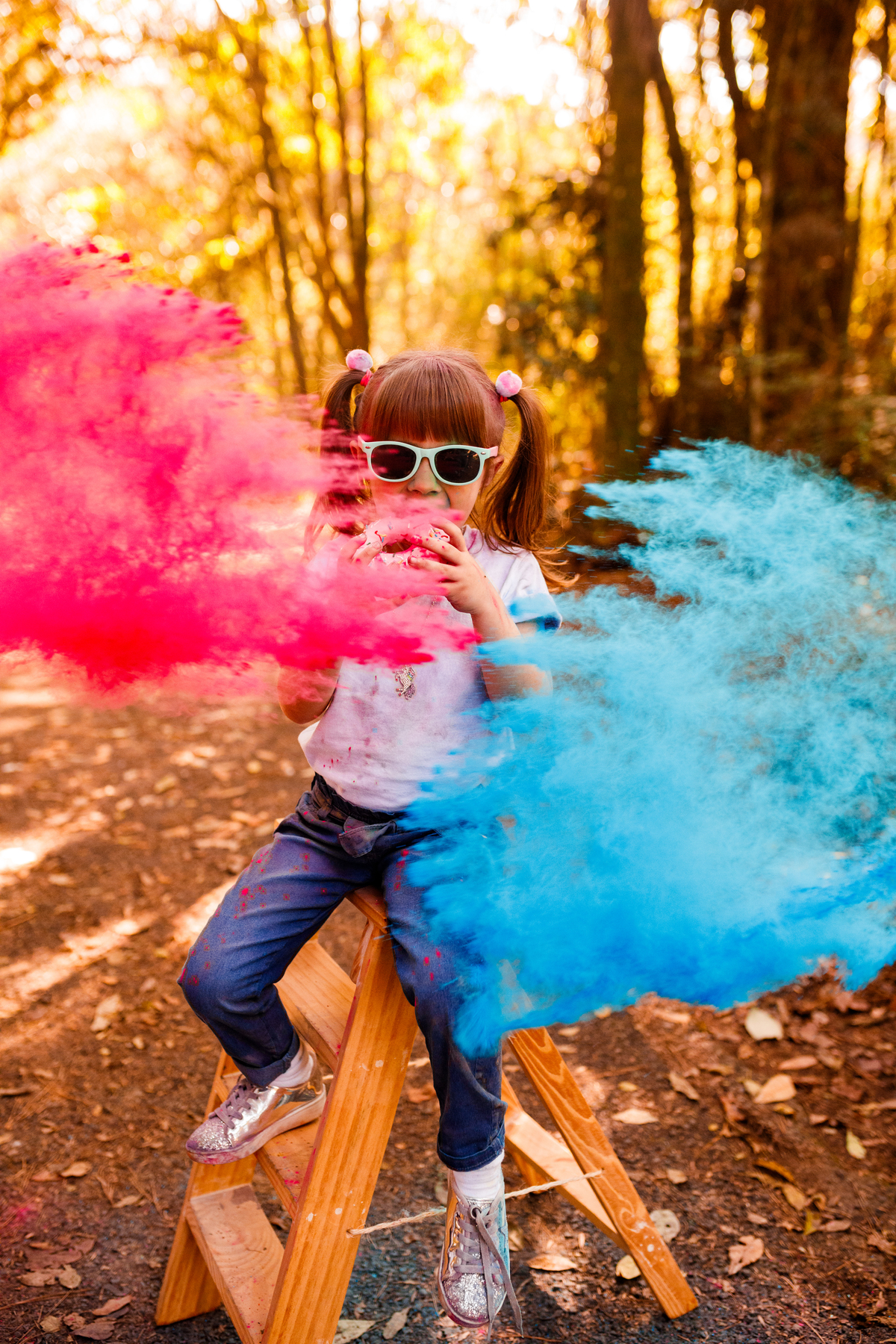 Fotografa familia Curitiba - externo com cores pó colorido California donuts