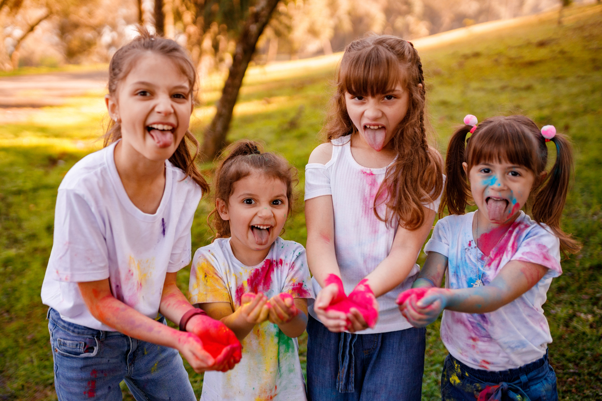 Fotografa familia Curitiba - externo com cores pó colorido California donuts