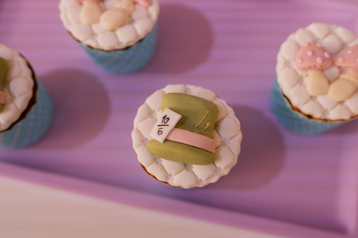 Fotografa familia Curitiba - alice no pais das maravilhas buffet play house