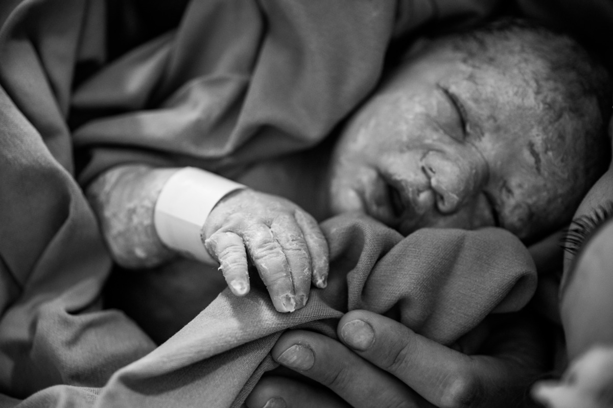 Fotografa familia Curitiba - nascimento hospital santa Brigida menino