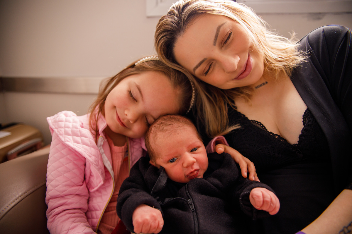 Fotografa familia Curitiba - nascimento hospital santa Brigida menino