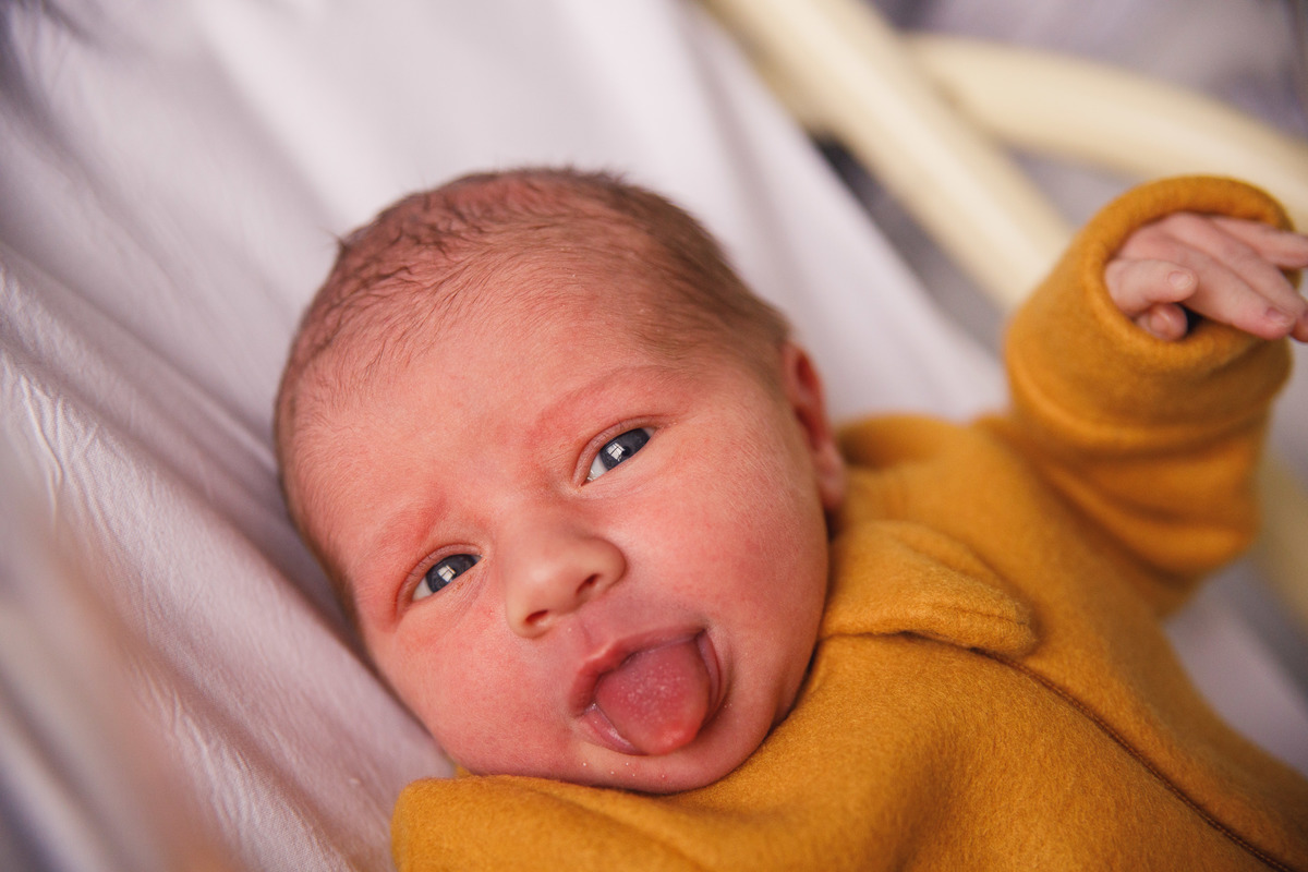 Fotografa familia Curitiba - nascimento hospital santa Brigida menino
