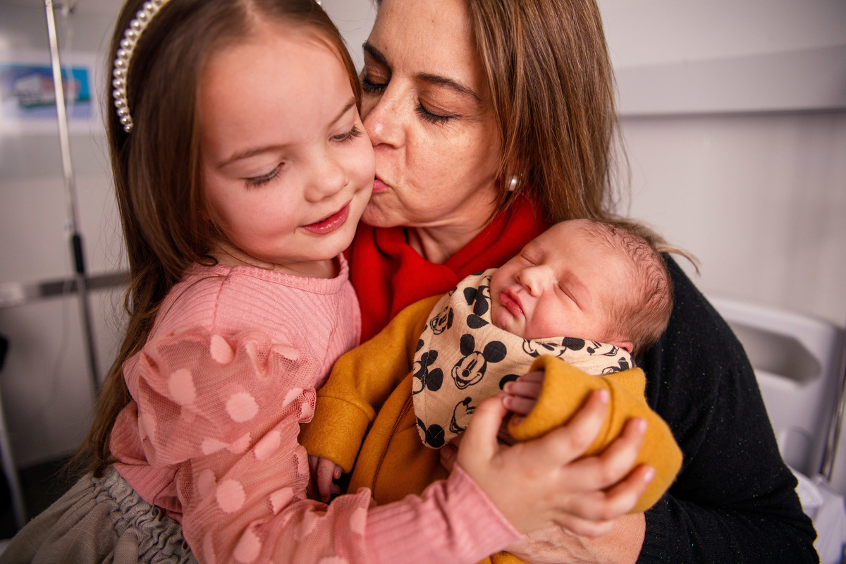Fotografa familia Curitiba - nascimento hospital santa Brigida menino