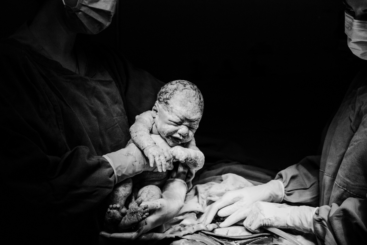 Fotografa familia Curitiba - nascimento hospital santa Brigida menino