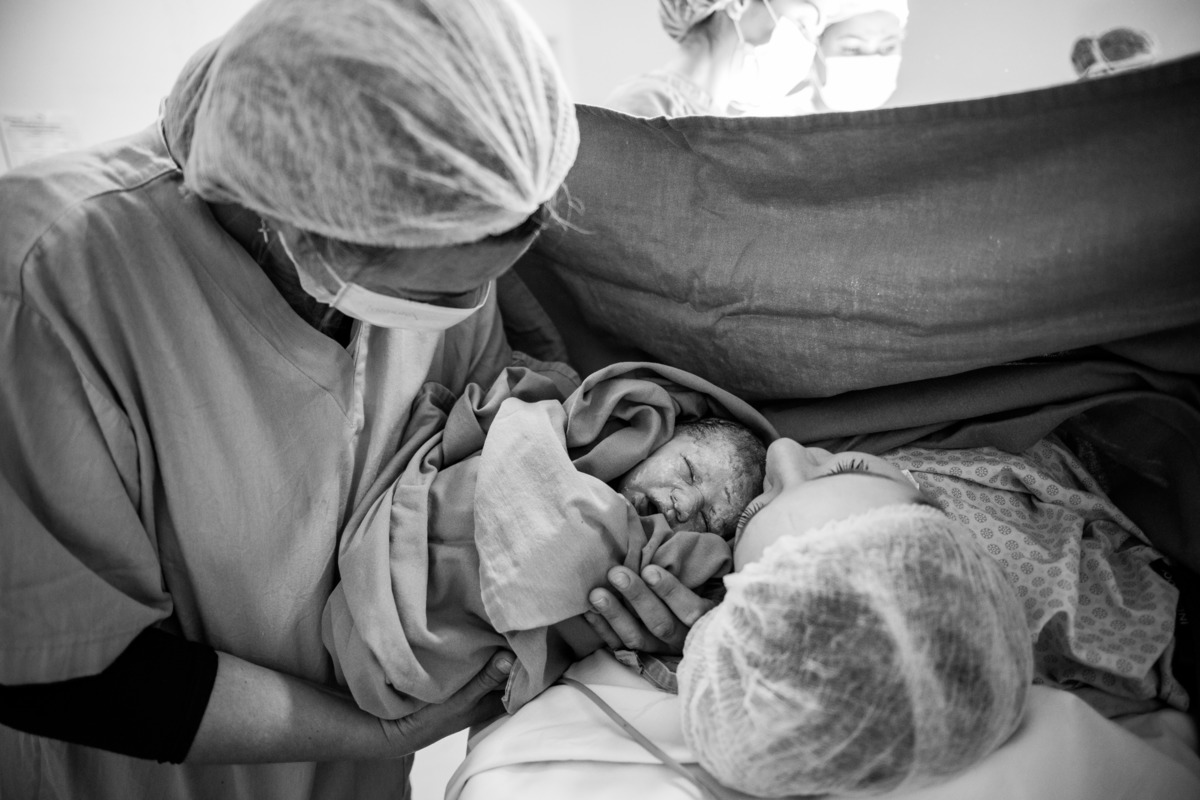 Fotografa familia Curitiba - nascimento hospital santa Brigida menino