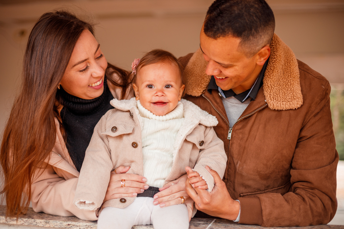 Fotografa familia Curitiba - ensaio bebê casa reforma campo magro