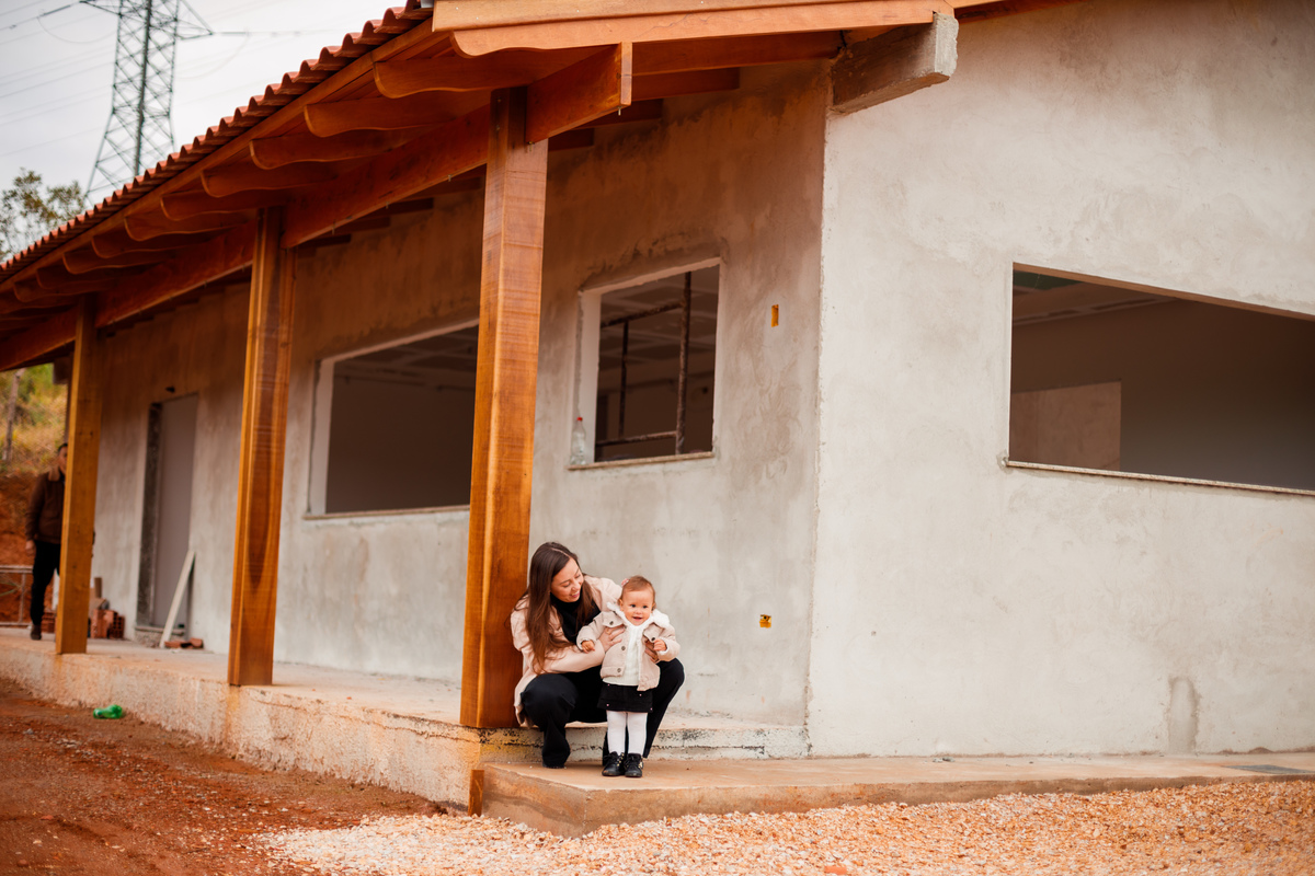Fotografa familia Curitiba - ensaio bebê casa reforma campo magro