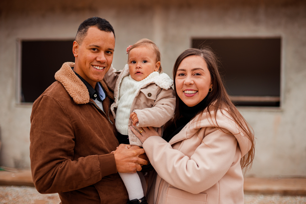 Fotografa familia Curitiba - ensaio bebê casa reforma campo magro
