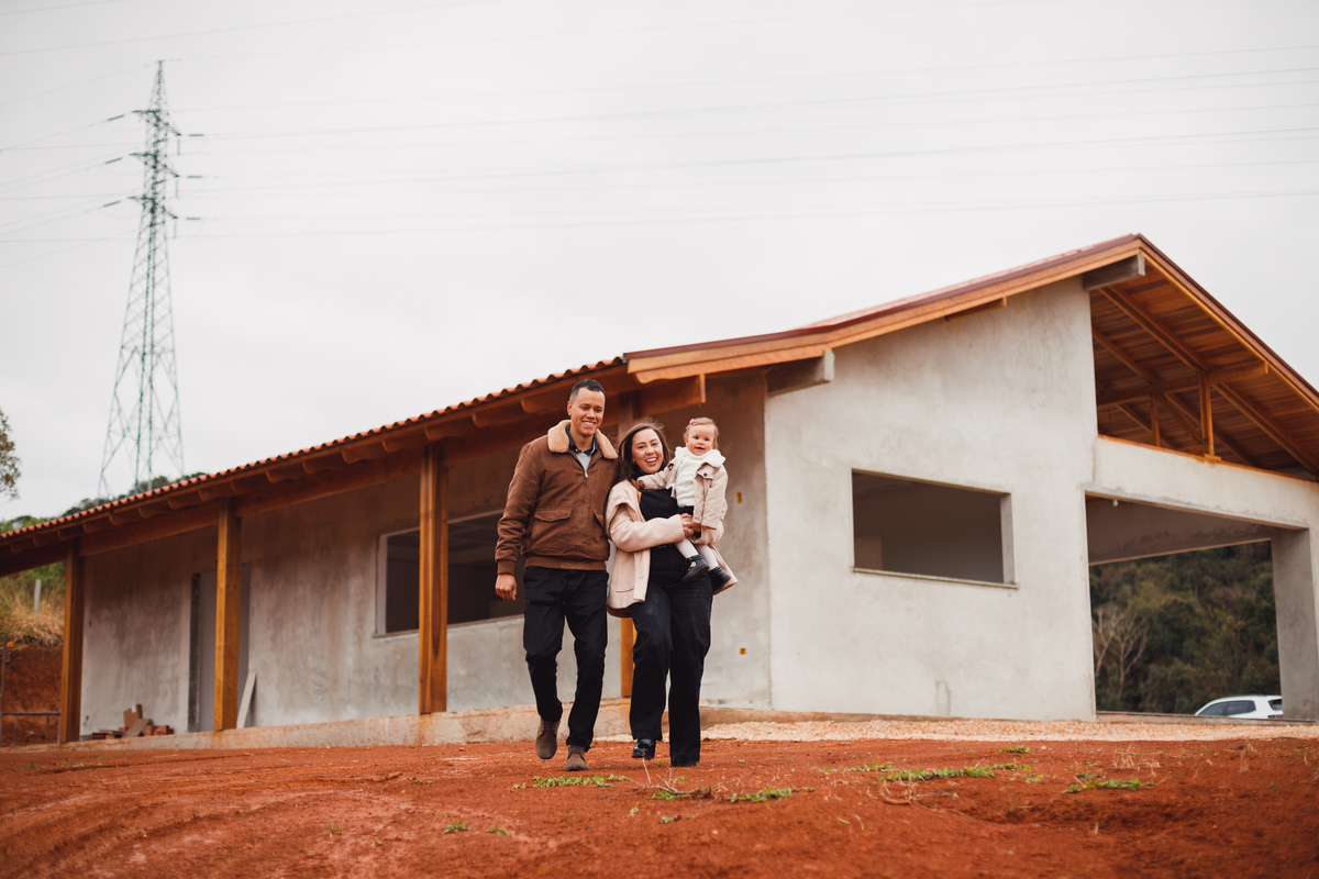 Fotografa familia Curitiba - ensaio bebê casa reforma campo magro