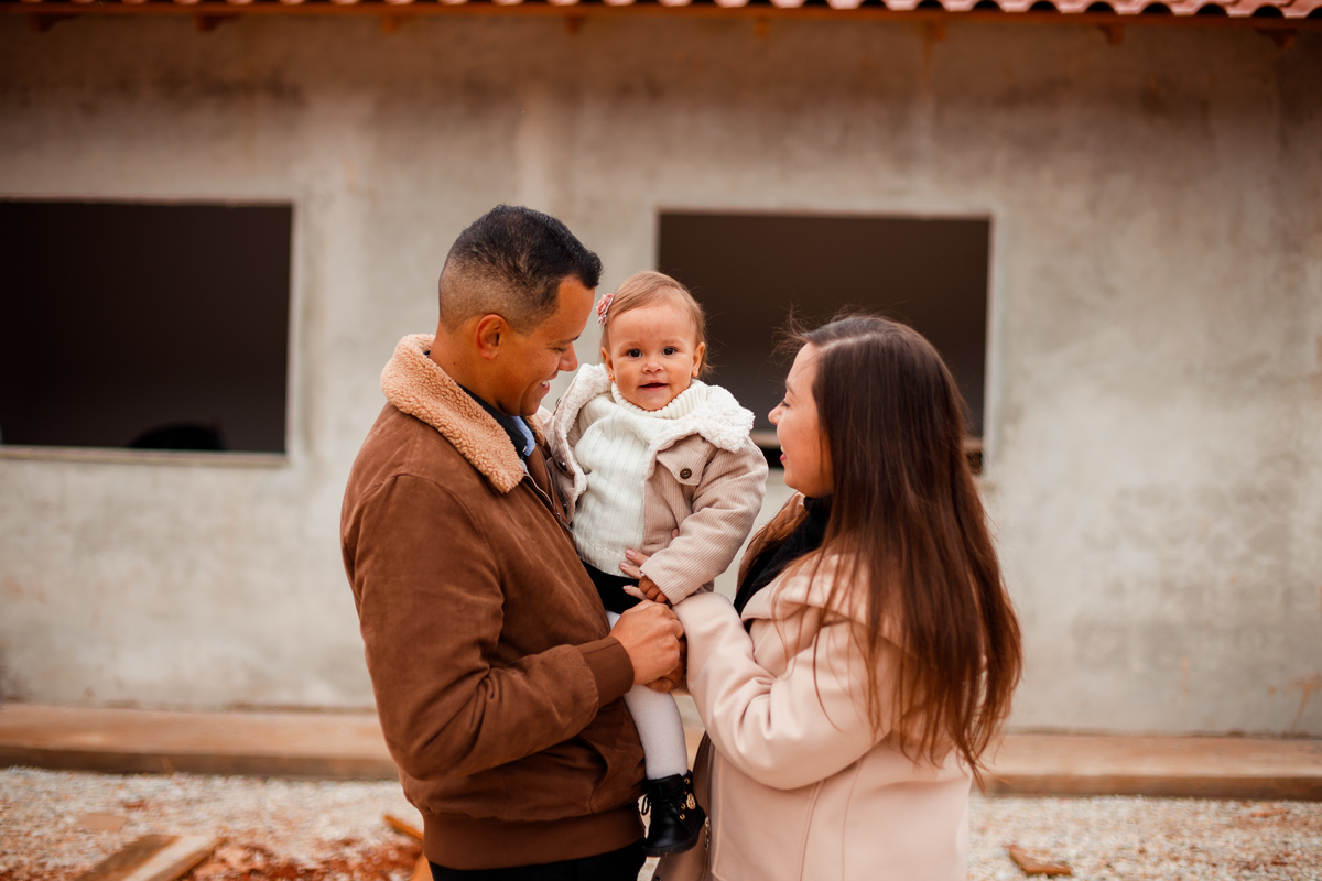 Fotografa familia Curitiba - ensaio bebê casa reforma campo magro