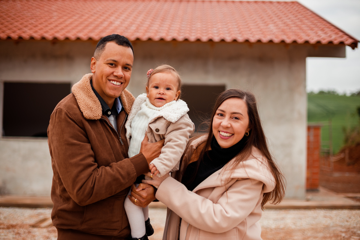 Fotografa familia Curitiba - ensaio bebê casa reforma campo magro