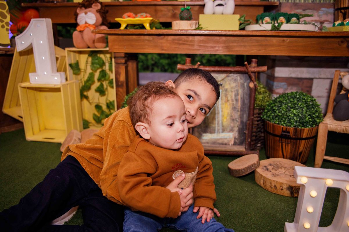 Fotografa familia Curitiba - buffet smalls kids safari bebes