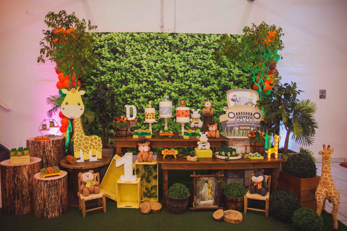 Fotografa familia Curitiba - buffet smalls kids safari bebes