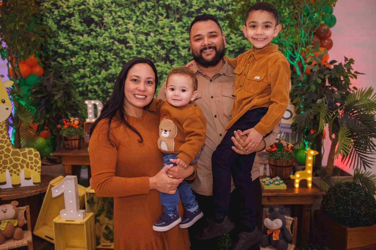 Fotografa familia Curitiba - buffet smalls kids safari bebes