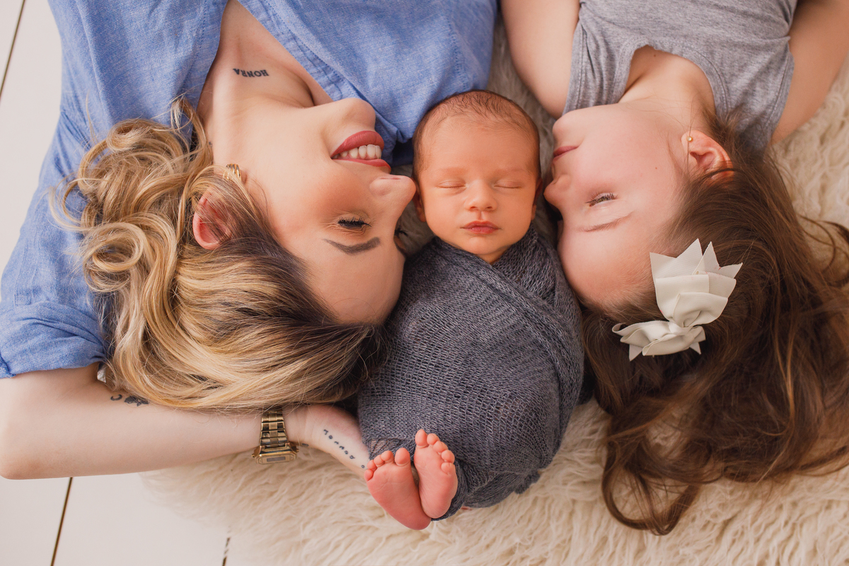 Fotografa familia Curitiba - Newborn bebe estudio menino