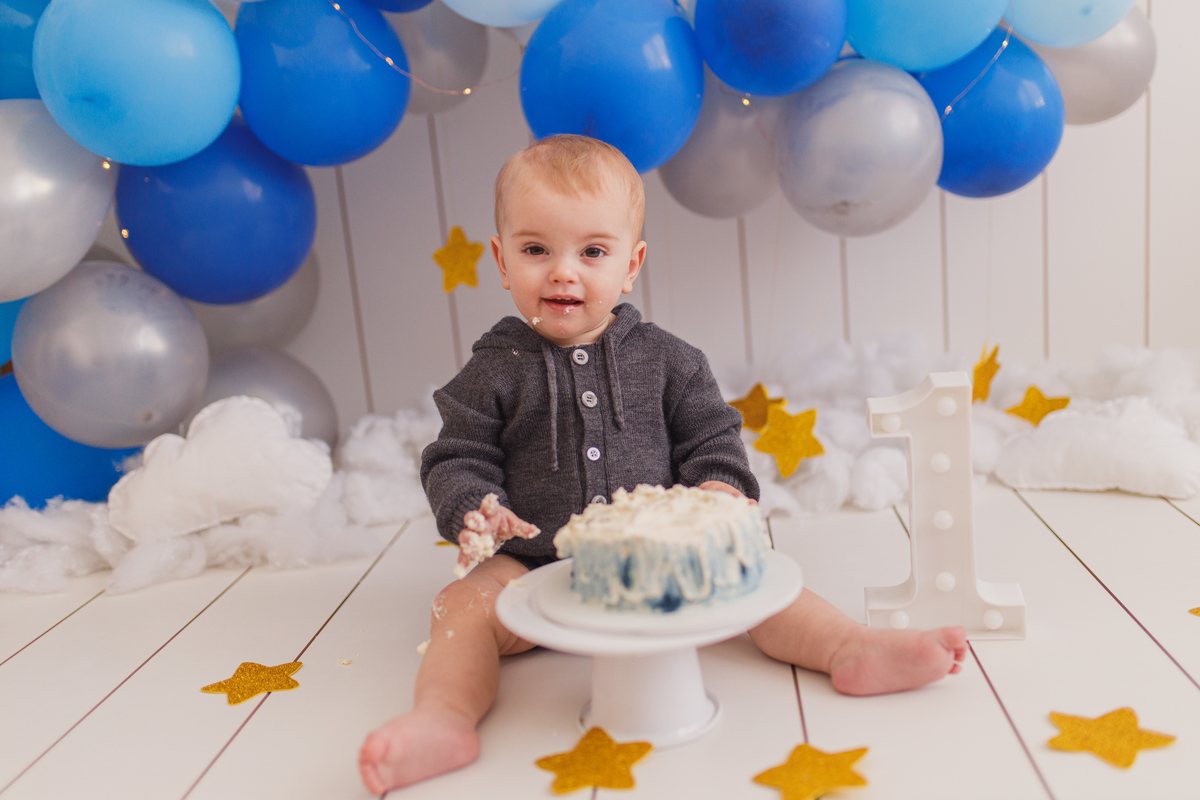 Fotografa familia Curitiba - Smash estrelas balão menino