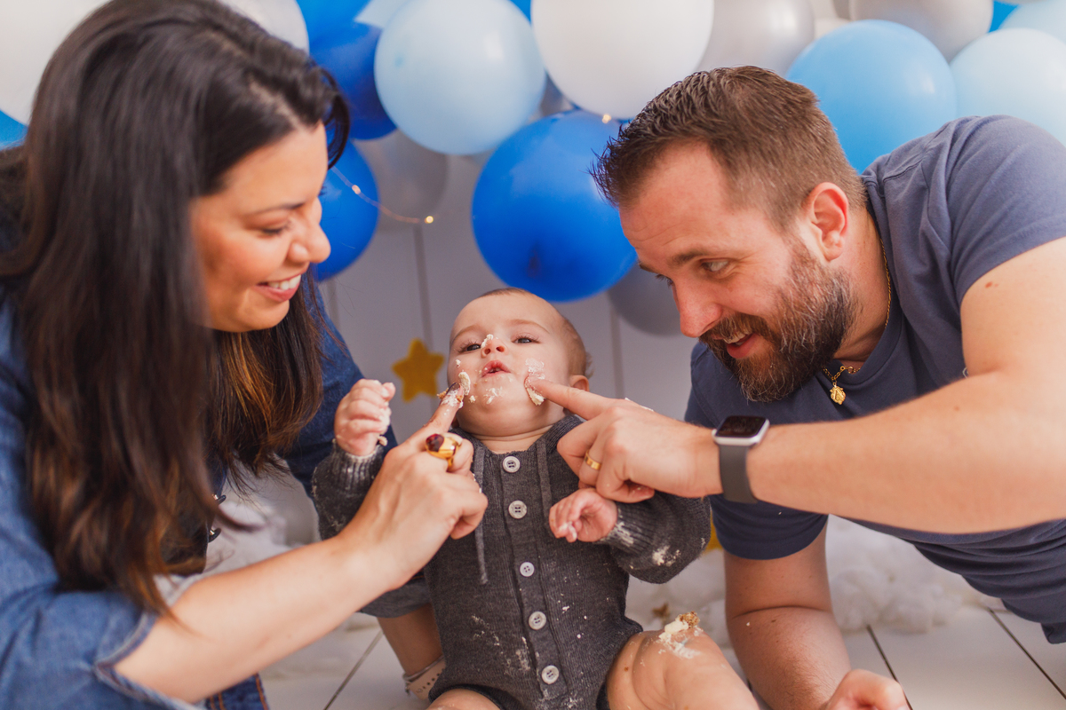 Fotografa familia Curitiba - Smash estrelas balão menino