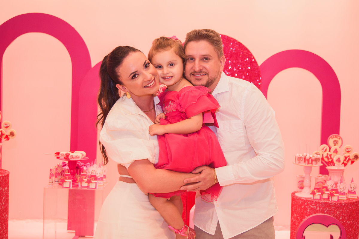 Fotografa familia Curitiba - aniversario barbie 4 anos menina