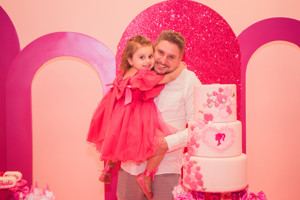 Fotografa familia Curitiba - aniversario barbie 4 anos menina