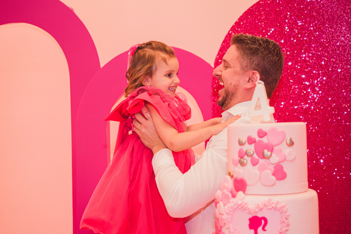 Fotografa familia Curitiba - aniversario barbie 4 anos menina